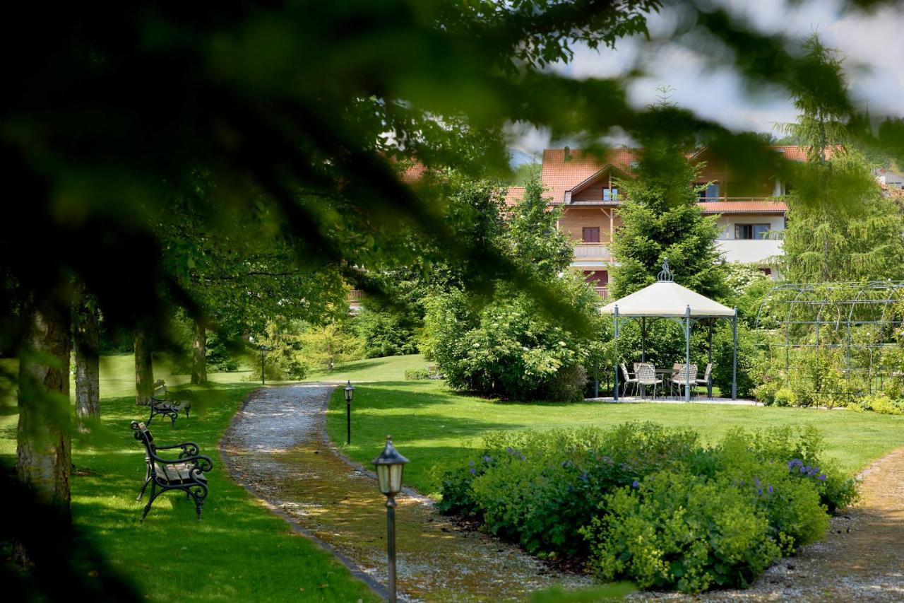 Engels Park Випитено Екстериор снимка